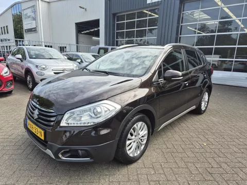 Suzuki SX4 S-Cross 1.6 Exclusive aut Suzuki SX4 S-Cross 1.6 Exclusive aut